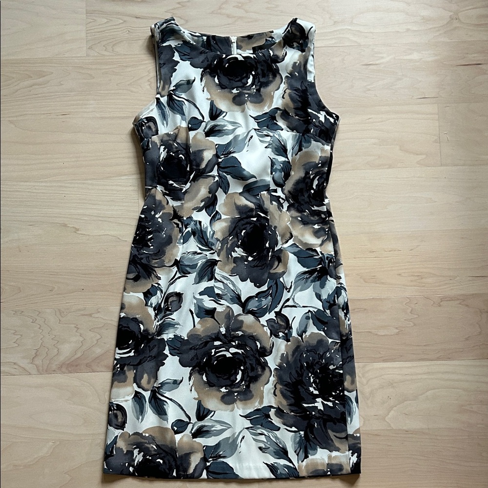 Connected size 6 Apparel Black and Brown Floral Mini Dress